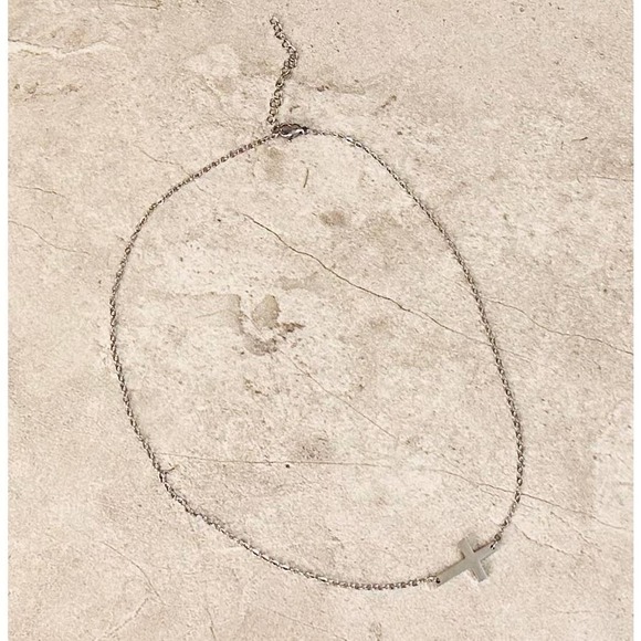 Minimalist Stainless Steel Cross Pendant Necklace - Picture 4 of 6